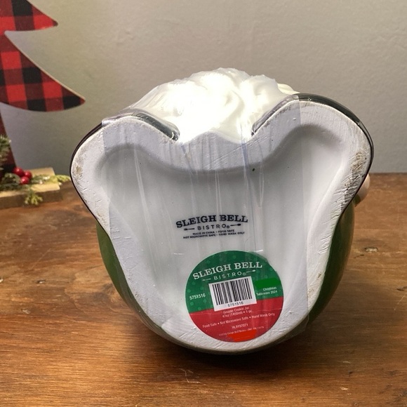 NWT- 10-1/2”- Adorable Red & Green Ceramic Holiday Gnome Cookie Jar Decoration - Picture 13 of 17